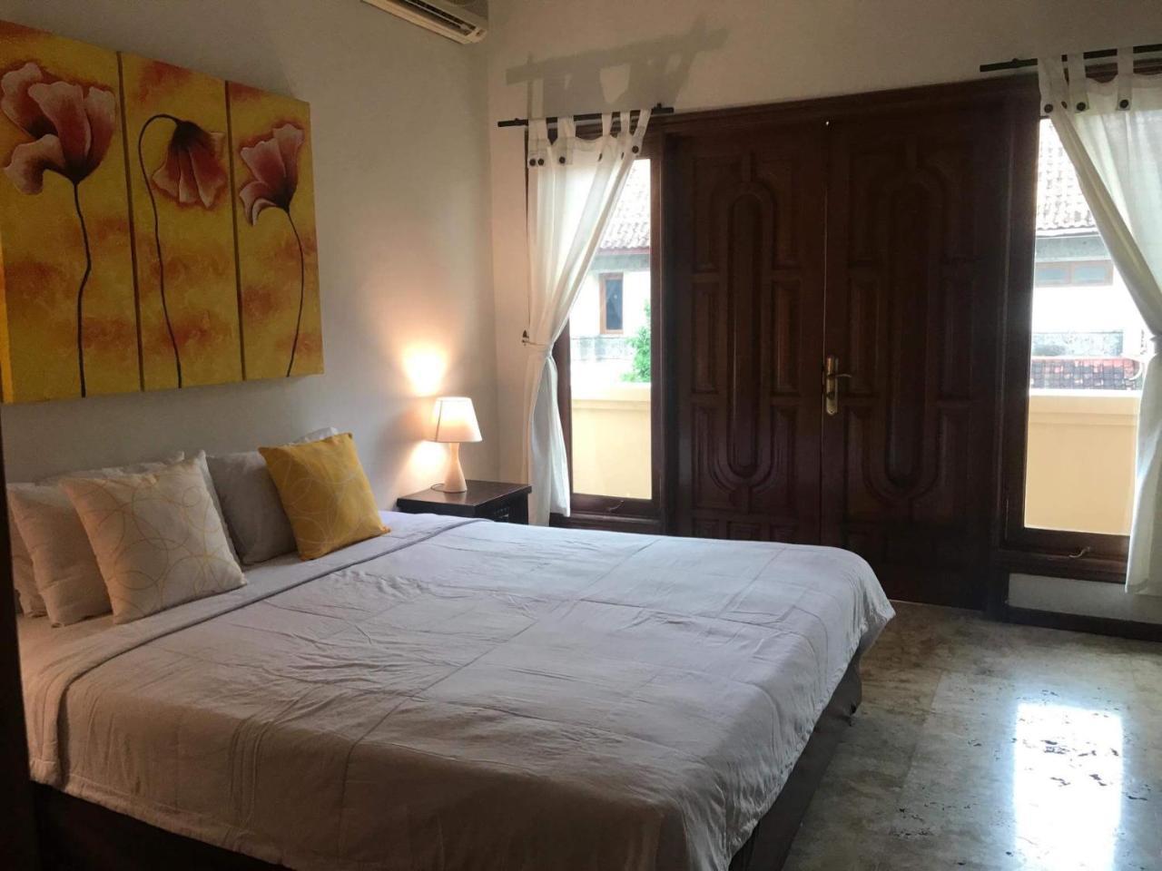 Kuta Holiday Villas מראה חיצוני תמונה