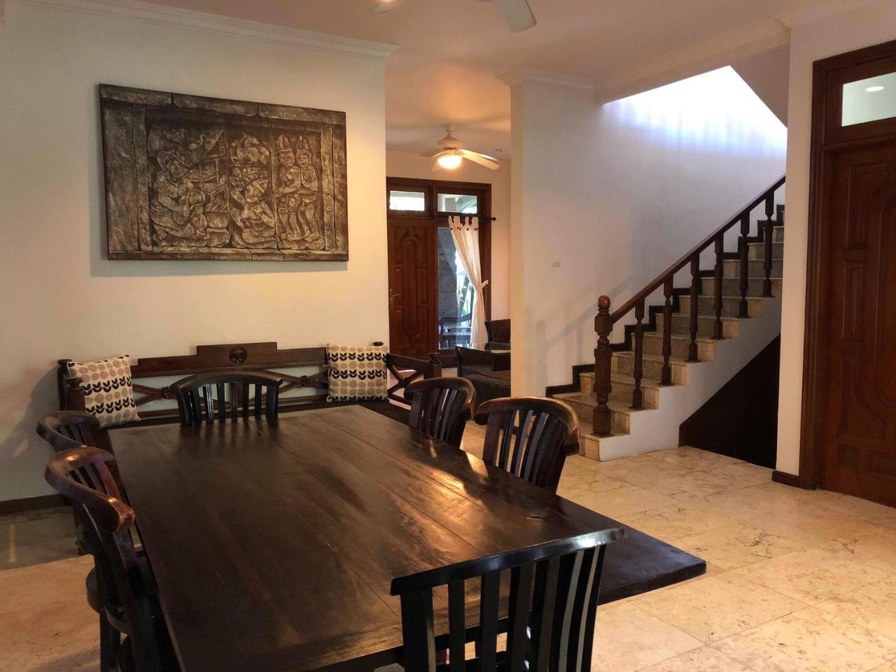 Kuta Holiday Villas מראה חיצוני תמונה