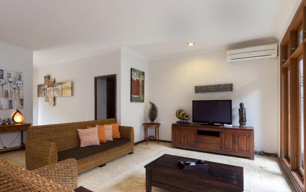 Kuta Holiday Villas מראה חיצוני תמונה